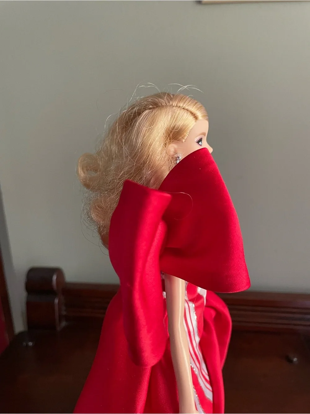 2019 Barbie Holiday Model Muse